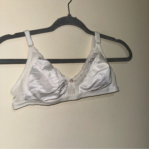 Women’s Vintage White Lace with Floral Bow Coquette Bra Bralette Size: 36B Cute - Picture 2 of 13